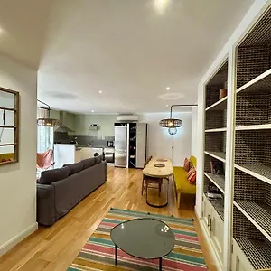 https://the-zentral-suites-apartments.es-andalucia.com