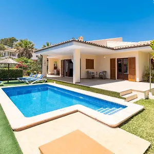 https://villa-gotmar-el-port.balearic-islands.net